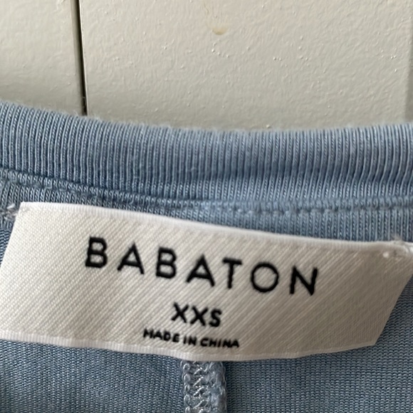 ✨ SOLD ✨ Aritzia Babaton Blue Sami t-shirt XXS - Picture 7 of 7